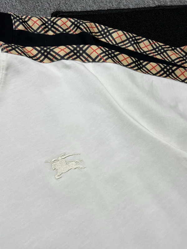 ブランドTシャツ細部ディテール